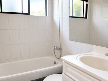 GRAN OPORTUNIDAD / CASA PRINCIPAL MÁS CASA INTERIOR / 5000MT