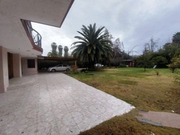 CASA EN PARCELA, 6 DORMITORIOS,  COMUNA DE SAN BERNARDO