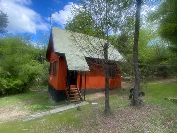 EN VENTA LINDA CABAÑA EN LOS LLEUQUES, PINTO
