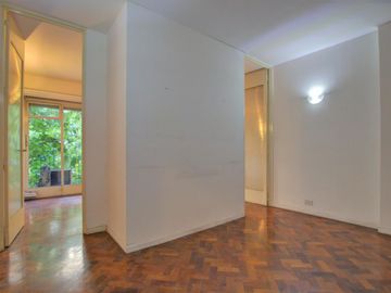 Uruguay y Av. Córdoba - Tribunales Oficina o Vvda - Vig - Venta/Alq.