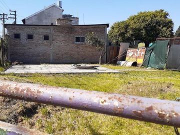 Venta de lote de 159 mts2 a 2 cuadras de Av. Alcorta