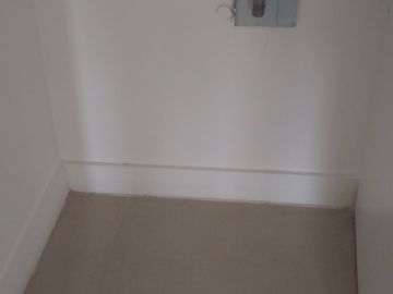Alquiler Monoambiente con balcon, esp lavarropas, cocina a gas!!! Apto prof