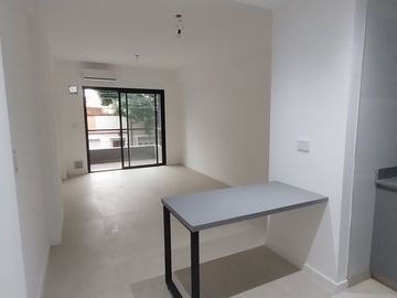 Alquiler Monoambiente con balcon, esp lavarropas, cocina a gas!!! Apto prof