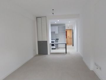 Alquiler Monoambiente con balcon, esp lavarropas, cocina a gas!!! Apto prof