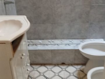 Casa PH en venta en Quilmes Centro