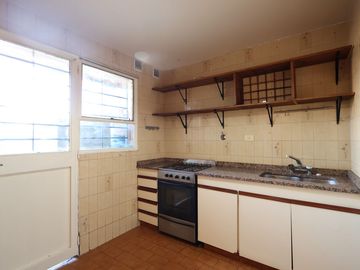 Departamento 2 Ambientes en Venta Caseros C/Patio