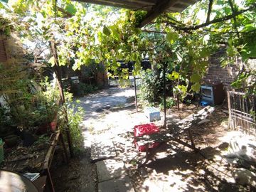 VENTA CASA Y LOCAL A RECICLAR  EN VILLA ADELINA