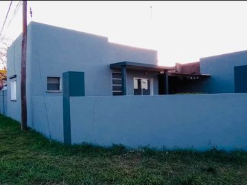 CASA MAS DEPARTAMENTO ZONA HIPODRÓMO