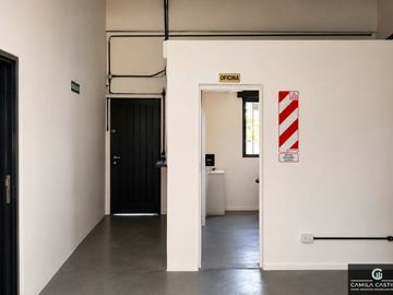 Galpón en alquiler de 340m2 ubicado en Villa del Parque