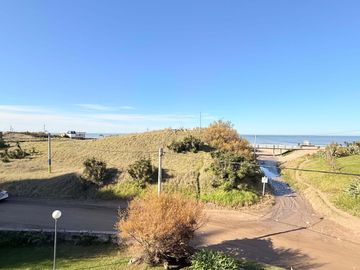 Chalet en venta c/ cochera en Zona Centro