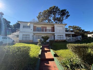 Departamento en venta c/ cochera en Zona Sur