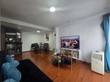 LLICO 1049