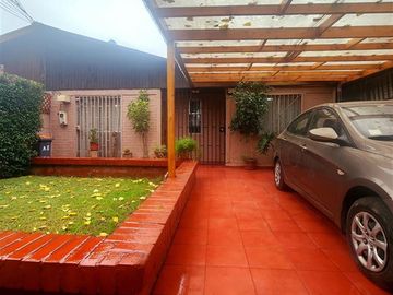 CASA EN VENTA 4D, 2B, EST MAIPÚ AV.LUMEN MTRO MONTE TABOR