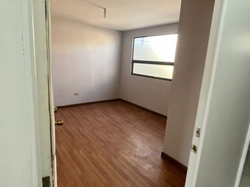 VENTA CLÍNICA VETERINARIA CON CONTRATO DE ARRIENDO VIGENTE