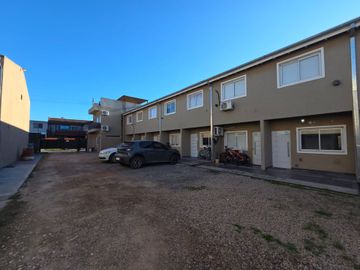 VENTA DUPLEX IMPECABL EN COMPLEJO SAN MIGUEL OESTE