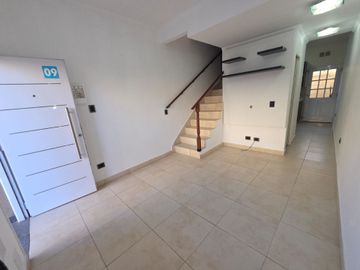 VENTA DUPLEX IMPECABL EN COMPLEJO SAN MIGUEL OESTE