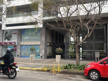Venta Cochera Cubierta en Edificio en Florida