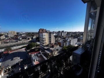 2 ambientes en piso 11 con vista abierta - Constit
