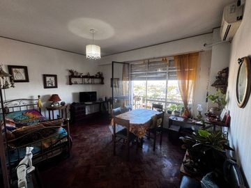 2 ambientes en piso 11 con vista abierta - Constit