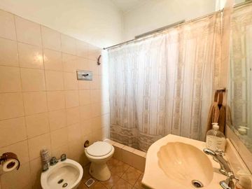LOCAL EN VENTA ZONA COMERCIAL LOMAS DE ZAMORA