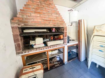 LOCAL EN VENTA ZONA COMERCIAL LOMAS DE ZAMORA