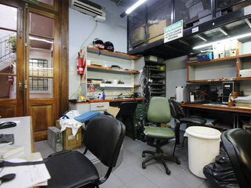 Venta CASA 6 AMBIENTES con Gran terraza Paternal