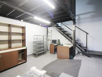 Venta CASA 6 AMBIENTES con Gran terraza Paternal