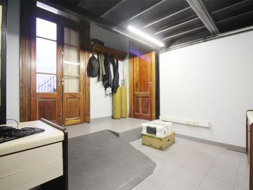 Venta CASA 6 AMBIENTES con Gran terraza Paternal