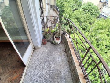 DEPARTAMENTO 3 AMB EN VENTA FLORES CON BALCON