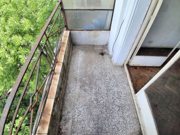 DEPARTAMENTO 3 AMB EN VENTA FLORES CON BALCON