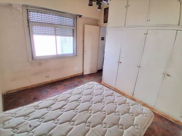 DEPARTAMENTO 3 AMB EN VENTA FLORES CON BALCON