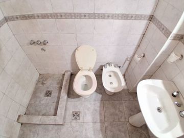 DEPARTAMENTO 3 AMB EN VENTA FLORES CON BALCON