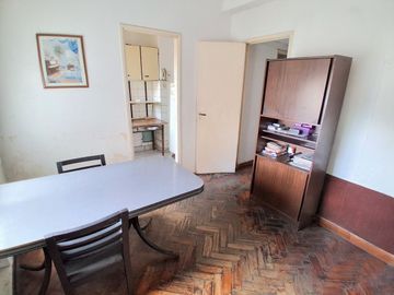 DEPARTAMENTO 3 AMB EN VENTA FLORES CON BALCON