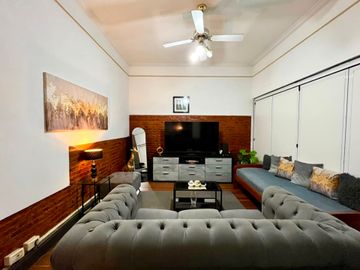 VENTA con RENTA  3 amb y 1/2 - Monserrat