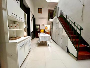 VENTA con RENTA  3 amb y 1/2 - Monserrat
