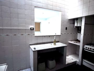 ALQUILER DEPOSITO O LOCAL  EN VILLA URQUIZA