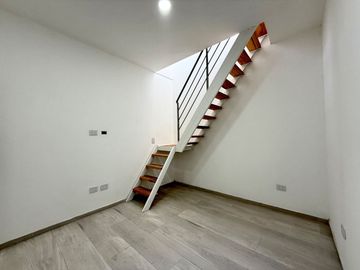 VENTA PH 3 AMB  REFACCIONADO LANUS OE APTO CREDITO