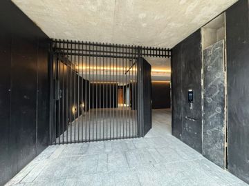 Venta Dep. 3 ambientes con patio en Colegiales