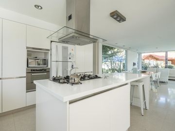 VENTA CASA 5 AMBIENTES PINAMAR NORTE