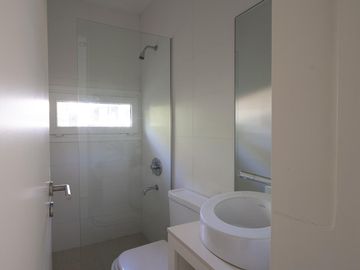 VENTA CASA 5 AMBIENTES PINAMAR NORTE