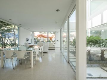 VENTA CASA 5 AMBIENTES PINAMAR NORTE