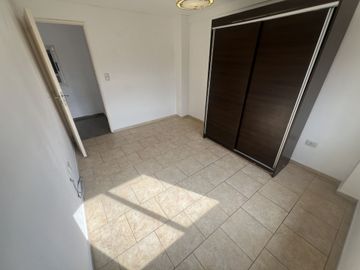 DEPARTAMENTO  2 AMBIENTES AL FRENTE CON BALCON