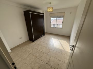 DEPARTAMENTO  2 AMBIENTES AL FRENTE CON BALCON