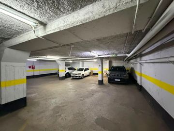 VENTA DPTO 1 DORM C/COCHERA B.GENERAL PAZ, CBA