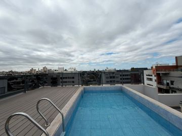 VENTA DPTO 1 DORM C/COCHERA B.GENERAL PAZ, CBA