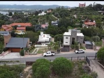 VENTA LOTE BARRRIO VILLA DEL LAGO CARLOS PAZ CBA