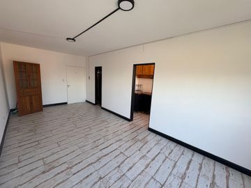 Alquiler de amplio monoambiente, la mejor vista!