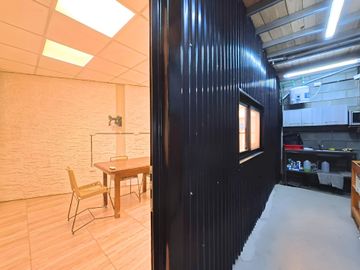 VENTA GALPON/DEPOSITO SOBRE RUTA 8 OPORTUNIDAD