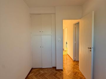 DEPARTAMENTO 3 AMBIENTES CON BALCÓN Y COCHERA