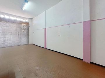 LOCAL EN VENTA EN CASEROS